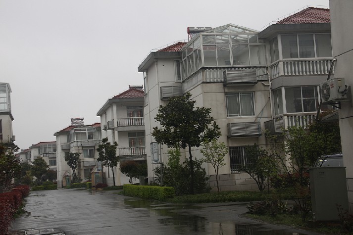 通州市金沙镇到无锡的长途汽车有几班?时间?