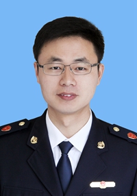龔飛.jpg