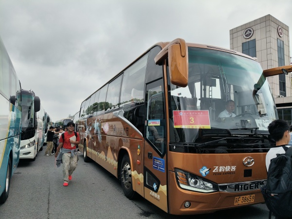 送考车4_副本.jpg